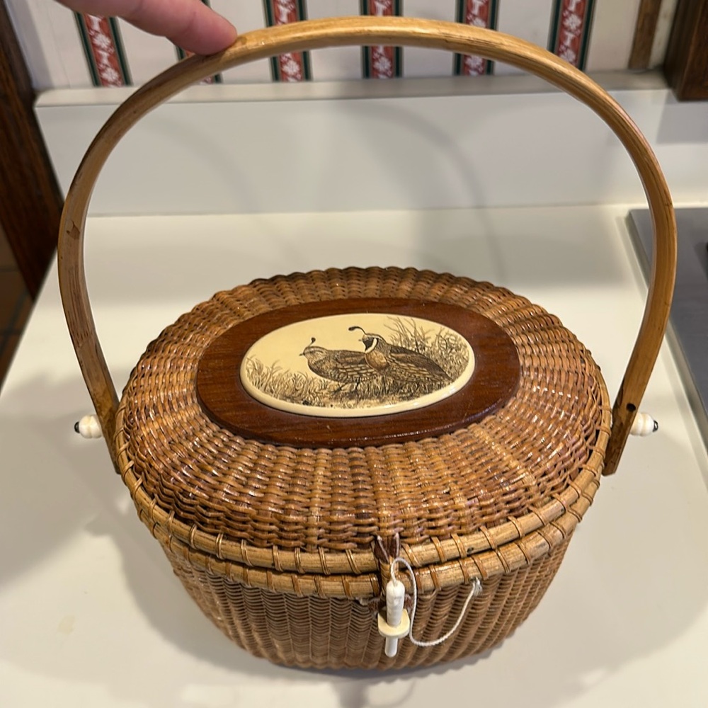 Barlow Nantucket Lightship Basket Purse. Vintage. Tan Wicker.